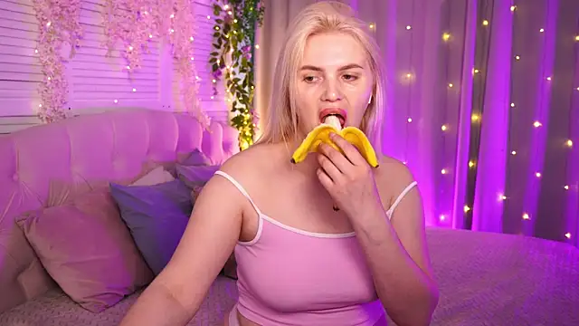 AmeliaWeells online show from May 2026 03:57:02 AM
