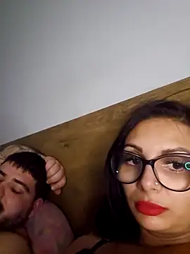 Snapshot of HiddendesireXO01 chatting on February 2026 10:39:01 PM HiddendesireXO01 online show from February 2026 10:39:01 PM