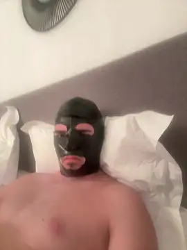 coquin185 online show from May 2026 04:23:02 PM