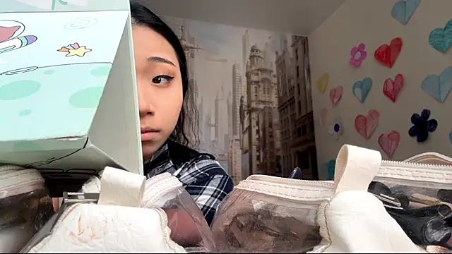 SweetMiaXO online show from March 2026 03:43:01 AM