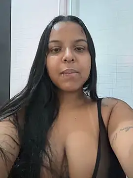 Snapshot of bella_255 chatting on March 2026 06:40:02 PM bella 255 online show from March 2026 06:40:02 PM