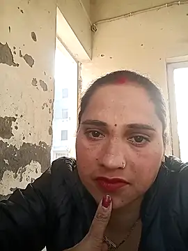 Cute-karisma1234 online show from February 2026 02:52:01 AM