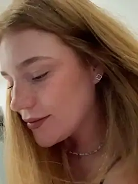 SunnyGrin online show from February 2026 06:39:02 PM