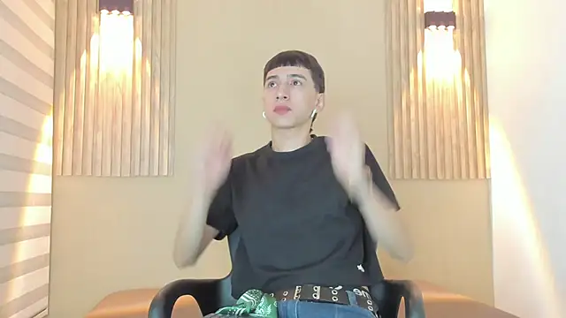 lian cameron online show from February 2026 03:58:02 AM