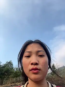 Snapshot of Lyn-be99 chatting on February 2026 09:58:01 AM Lyn-be99 online show from February 2026 09:58:01 AM