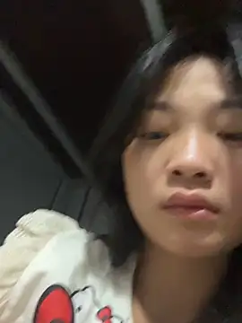 Lyn-be99 online show from March 2026 01:20:01 AM