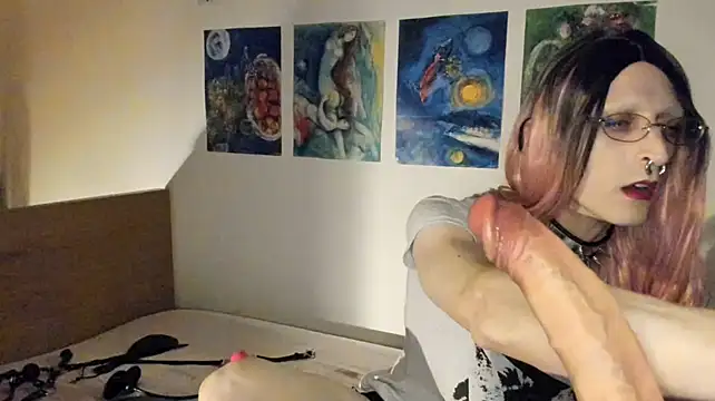 Snapshot of Miaxma chatting on March 2026 10:42:01 PM Miaxma online show from March 2026 10:42:01 PM