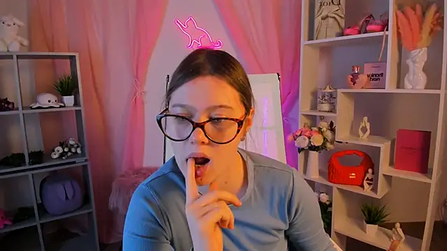 CelestineMauriac online show from February 2026 03:30:02 PM