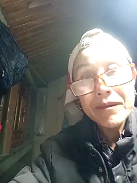 Snapshot of yoyosexy11 chatting on February 2026 01:10:01 PM yoyosexy11 online show from February 2026 01:10:01 PM