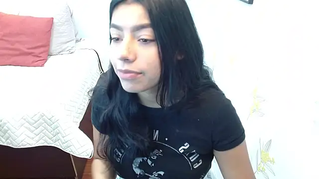 Laia white online show from March 2026 12:00:01 PM