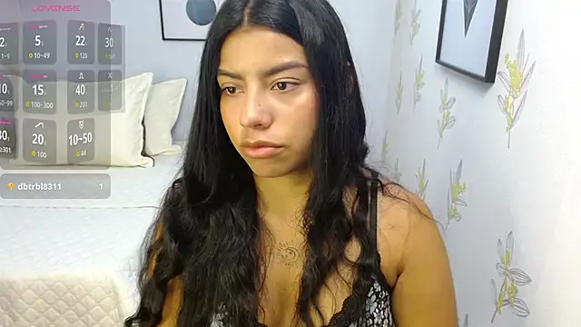 Laia white online show from April 2026 11:27:01 AM