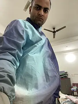 hardlysuck online show from March 2026 02:31:02 PM