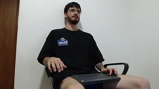 Snapshot of joseh0se chatting on April 2026 01:36:02 AM joseh0se online show from April 2026 01:36:02 AM