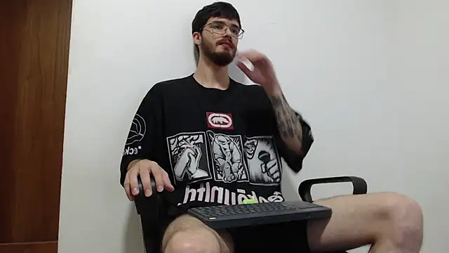 Snapshot of joseh0se chatting on April 2026 03:38:01 AM joseh0se online show from April 2026 03:38:01 AM