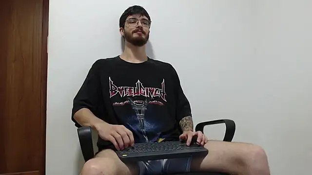 Snapshot of joseh0se chatting on April 2026 08:51:01 AM joseh0se online show from April 2026 08:51:01 AM