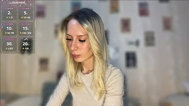 Snapshot of DellaCampbell chatting on February 2026 11:05:02 AM DellaCampbell online show from February 2026 11:05:02 AM