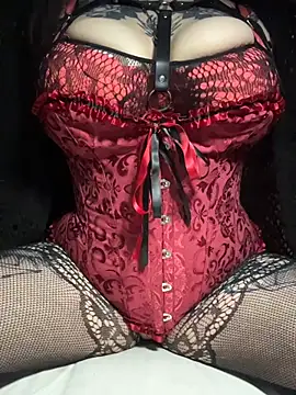 Snapshot of MissOpium chatting on February 2026 06:09:01 PM MissOpium online show from February 2026 06:09:01 PM