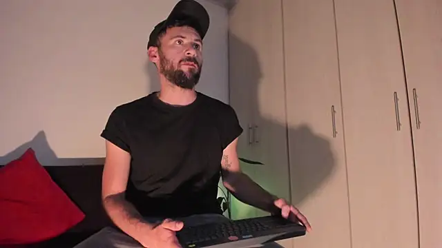 Snapshot of Erickpritz_xh chatting on March 2026 10:31:02 PM Erickpritz xh online show from March 2026 10:31:02 PM