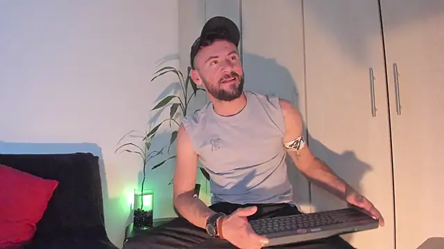 Snapshot of Erickpritz_xh chatting on April 2026 02:17:01 AM Erickpritz xh online show from April 2026 02:17:01 AM