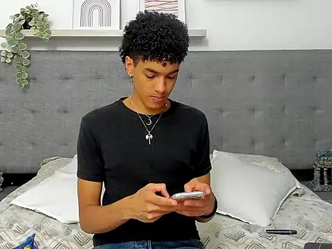 Snapshot of wes_gibbings chatting on March 2026 08:37:02 PM wes gibbings online show from March 2026 08:37:02 PM