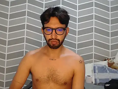 thomass1018 online show from April 2026 02:16:02 AM