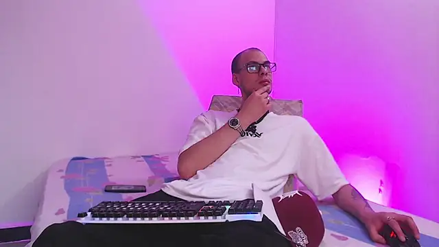 Snapshot of Vlad__night chatting on February 2026 11:58:02 AM Vlad night online show from February 2026 11:58:02 AM