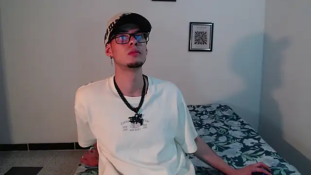 Snapshot of Vlad__night chatting on February 2026 03:49:02 AM Vlad night online show from February 2026 03:49:02 AM