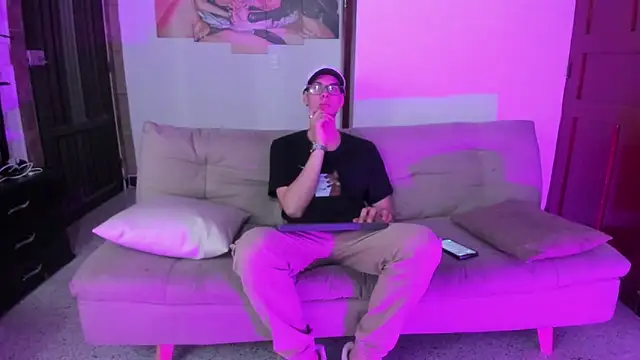 Snapshot of Vlad__night chatting on February 2026 03:28:02 AM Vlad night online show from February 2026 03:28:02 AM