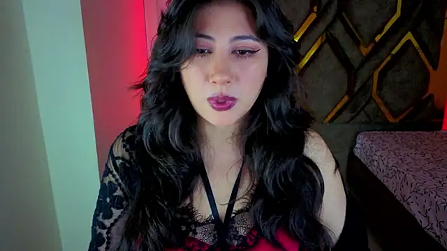 Luvienne online show from February 2026 07:21:02 PM