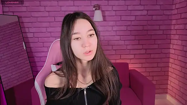 Nicole Brownie online show from April 2026 01:11:02 AM