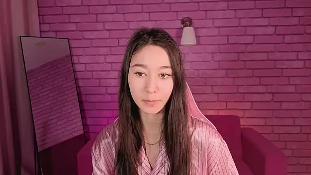 Snapshot of Nicole_Brownie chatting on May 2026 12:50:01 AM Nicole Brownie online show from May 2026 12:50:01 AM