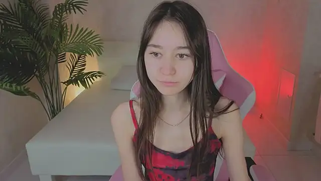 Snapshot of Nicole_Brownie chatting on June 2026 12:34:02 AM Nicole Brownie online show from June 2026 12:34:02 AM