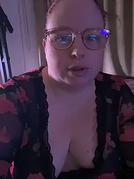 Sarahtjeuh  online show from April 2026 10:21:02 PM