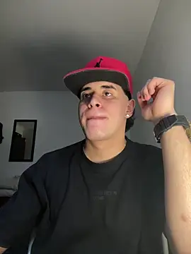 Maximuz1920 online show from March 2026 06:08:01 PM