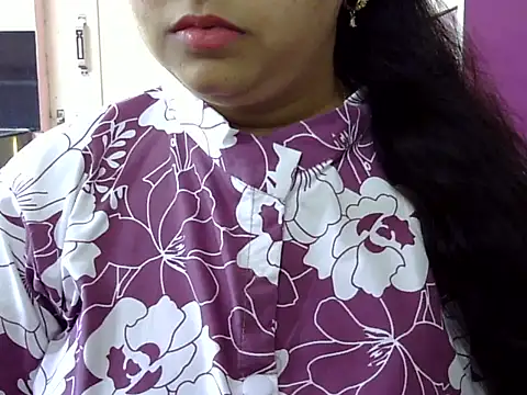 Cute Aliyaa online show from April 2026 11:15:02 AM