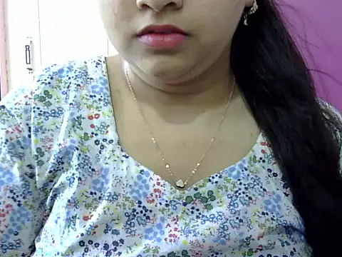 Cute Aliyaa online show from April 2026 07:57:02 AM