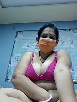 diyam4002 online show from February 2026 07:51:01 AM