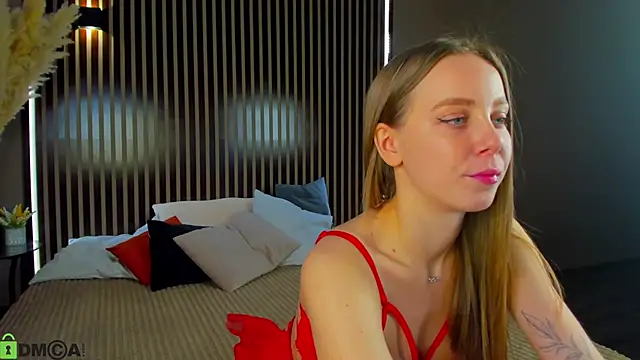 Tesssa Young online show from February 2026 12:17:02 AM