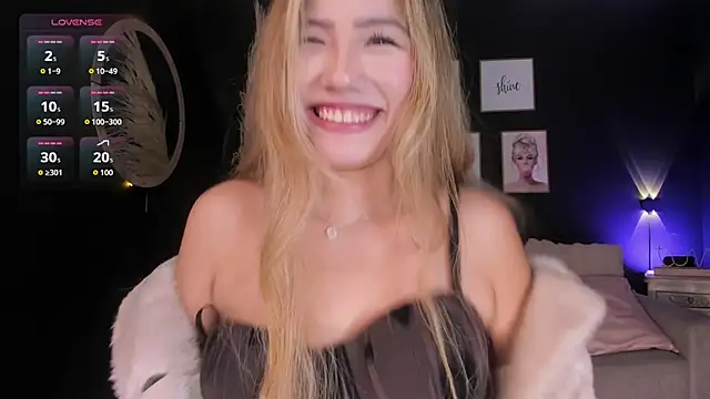 Isa cortes  online show from March 2026 01:55:01 PM