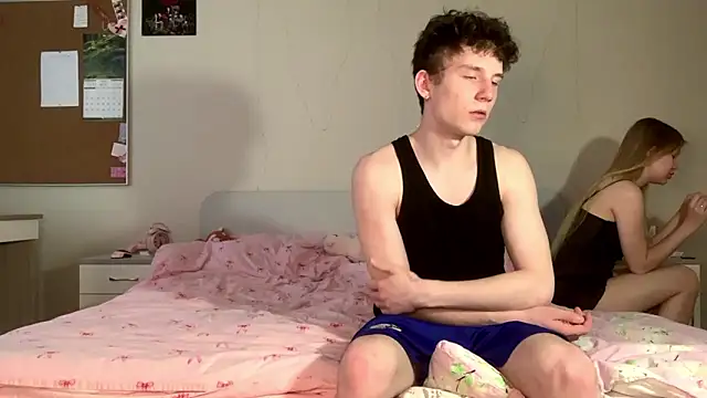 FloraCouple online show from March 2026 12:29:01 PM