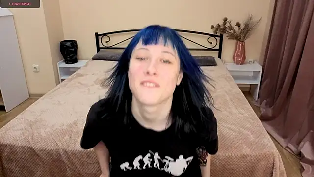 Sunny Girl X online show from April 2026 06:46:01 PM