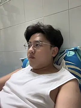 Kami Kazo online show from April 2026 04:22:01 PM