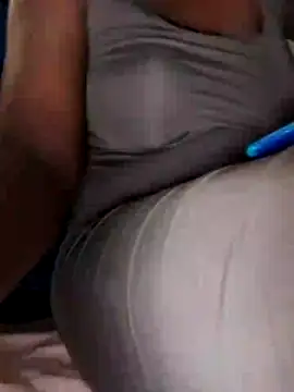 Snapshot of Charodine chatting on April 2026 05:08:02 AM Charodine online show from April 2026 05:08:02 AM