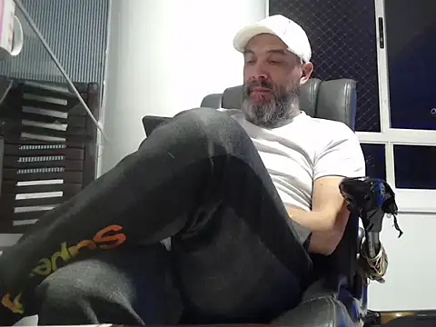 seriohetero19 online show from February 2026 11:34:02 PM