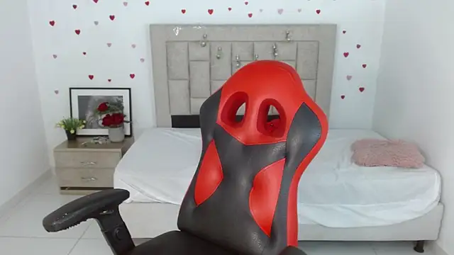 Snapshot of Caius_fox chatting on March 2026 01:23:02 PM Caius fox online show from March 2026 01:23:02 PM