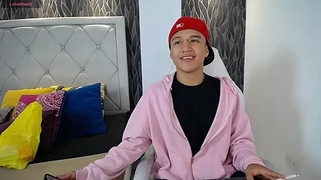 Dominik Souza online show from February 2026 01:25:01 PM