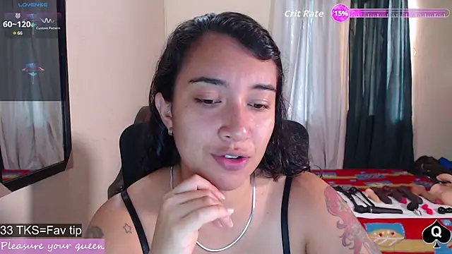 Robin H00t 2 online show from April 2026 03:28:01 PM