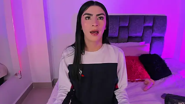 Isabella Moon9 online show from March 2026 12:22:01 PM