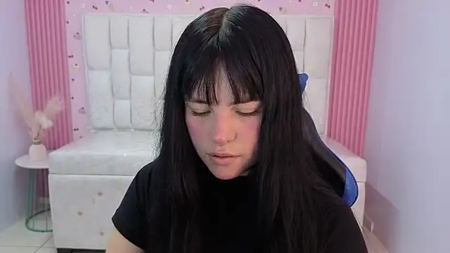 Snapshot of sarita_09_s chatting on June 2026 08:11:01 PM sarita 09 s online show from June 2026 08:11:01 PM