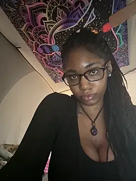 Snapshot of Ebonythroat777 chatting on April 2026 11:37:02 PM Ebonythroat777 online show from April 2026 11:37:02 PM
